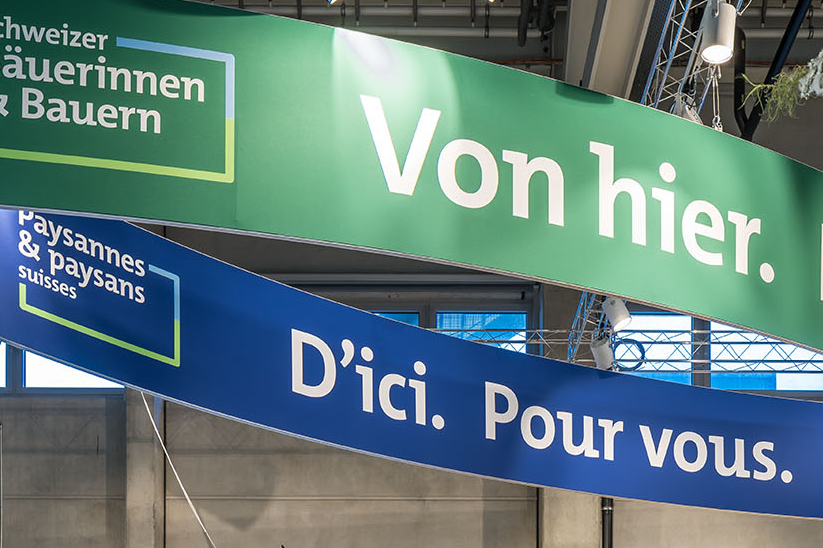 Le stand des paysannes et paysans suisses.